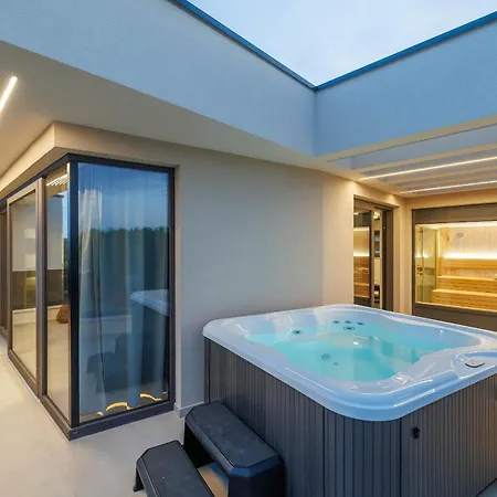 Luxury Lea Magdalena 6 With Pool And Sea View