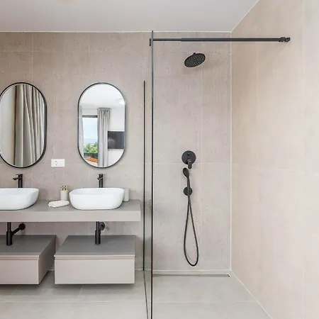 Luxury Lea Magdalena 6 With Pool And Sea View *