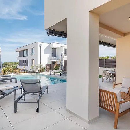 Luxury Lea Magdalena 6 With Pool And Sea View Villa *